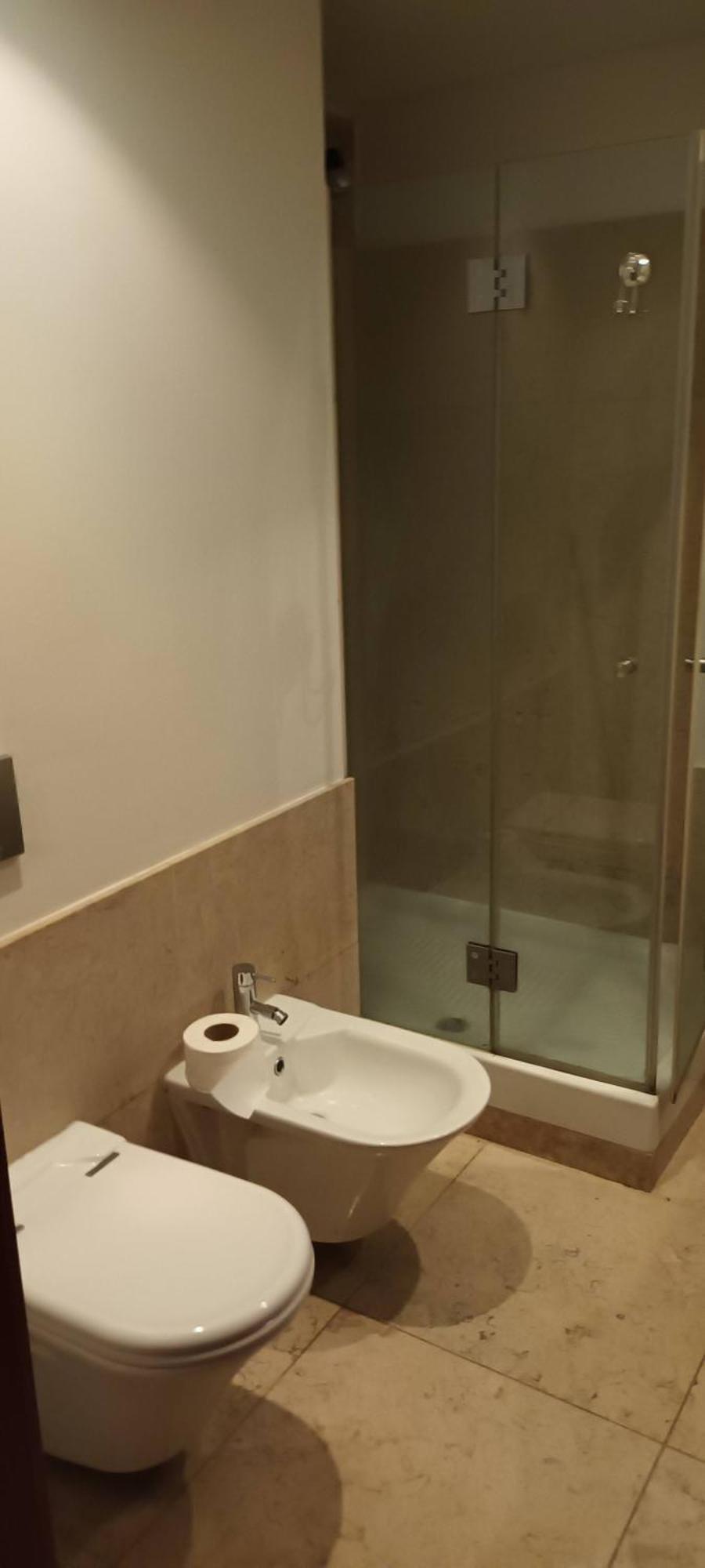Hotel Global Guest Pn Lisbona Esterno foto